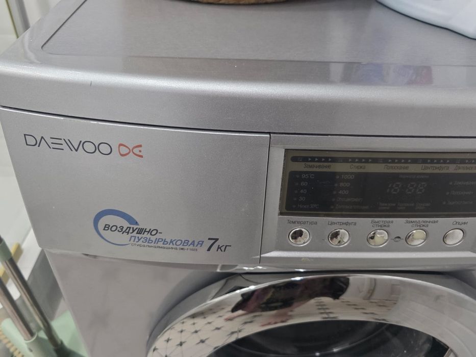 Продам стиральную машину Daewoo
