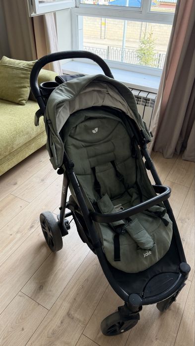 Коляска вездеход  от Joie