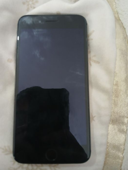 iPhone 8 Plus 64 GB