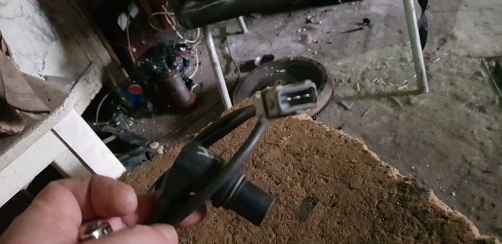 Датчик каленвала ауди А4, фольксваген Б5.