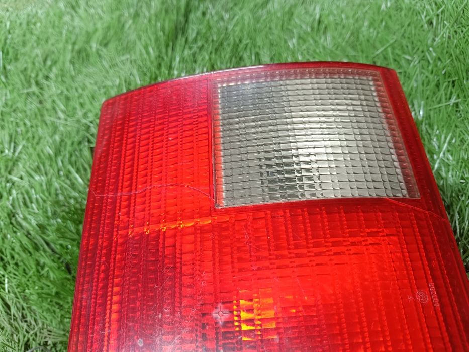 Фонари задние Ауди 80 Б4