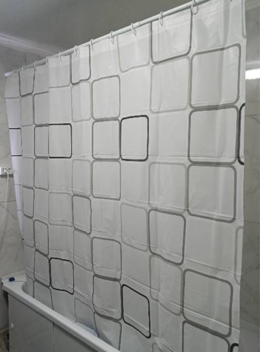 Штора для ванной 180х180