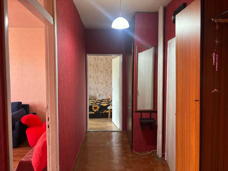 Дава се под наем Двустаен апартамент в Враца, Металург - 60 кв.м за 300 € - Снимка #1