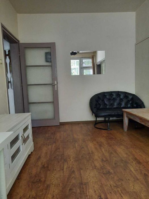 Дава се под наем Двустаен апартамент в София, Яворов - 60 кв.м за 648.21 € - Снимка #1