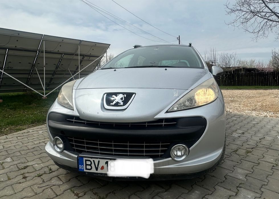 Peugeot 207, automatic, benzină