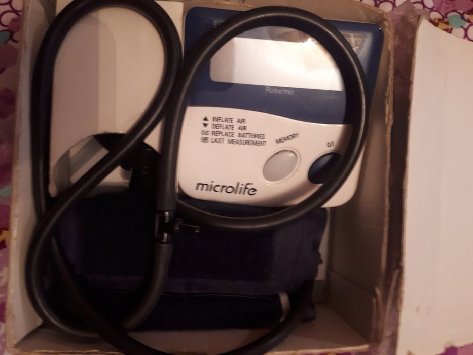 Тонометр полуавтоматический марки Microlife