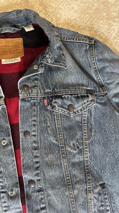 Джинсовая куртка Levis