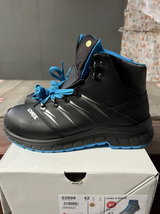 Vand bocanci protectie Uvex marimea 42