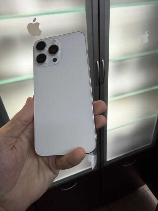 Vand Iphone 15 Pro Max 256Gb White