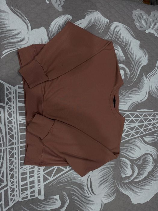 Продам женскую одежду