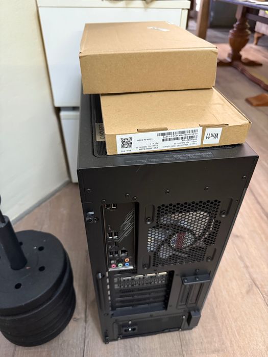 Lenovo Legion T7 34IAZ7 90S1000JUS Gaming Desktop Computer