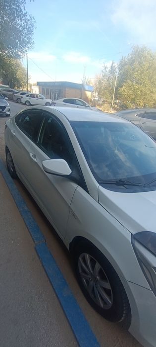 Хюндай акцент 2015 г.в.