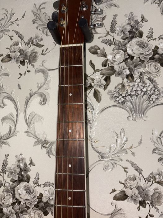 Акустическая Гитара Levinson