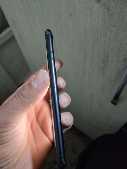 Iphone 7G  Sotyladi Yonkis 100 Xotira 128