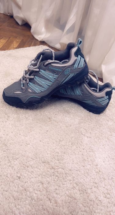 Adidasi Skechers masura 37 stare perfecta
