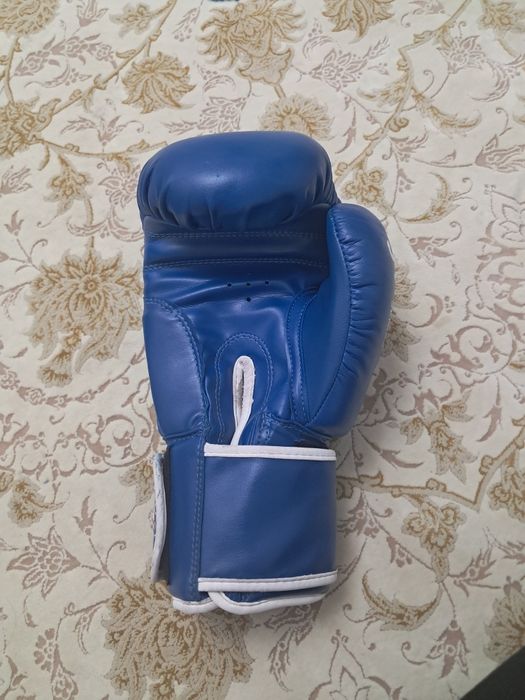 Боксёрские перчатки