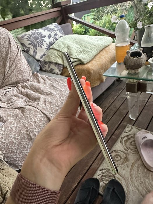 Продам телефон Poco F3