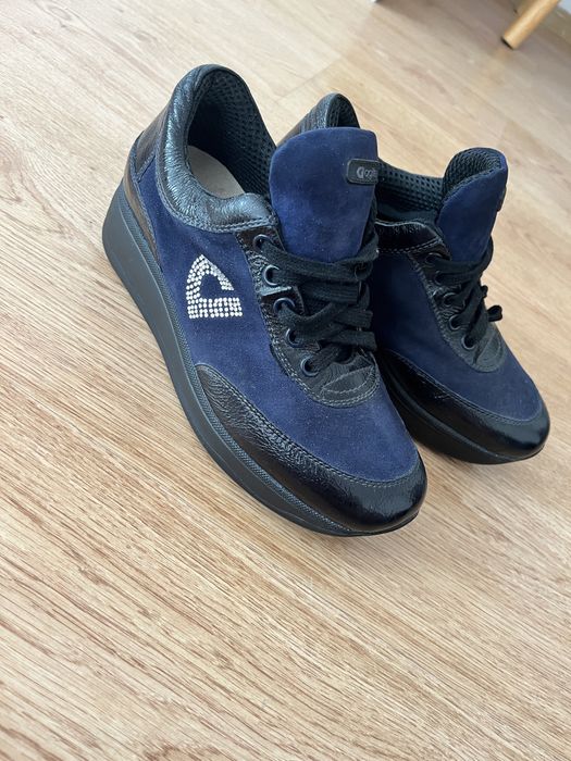 Adidași Agile by Rucoline