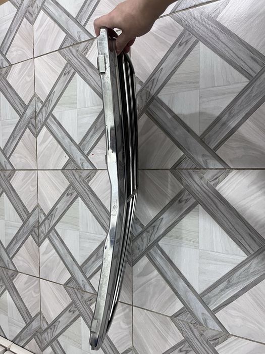 Решетка радиатора мерседес w202 C класс цешка