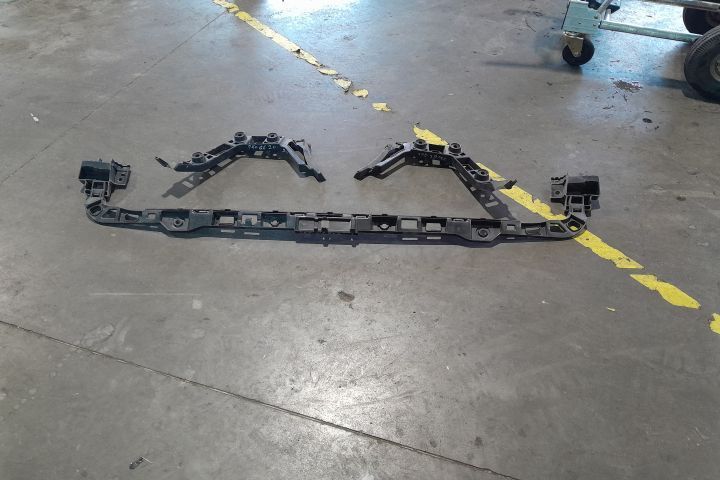 SET SUPORTI BARA SPATE 5K6807863 / 5K6807394  5K6807393 Volkswagen VW