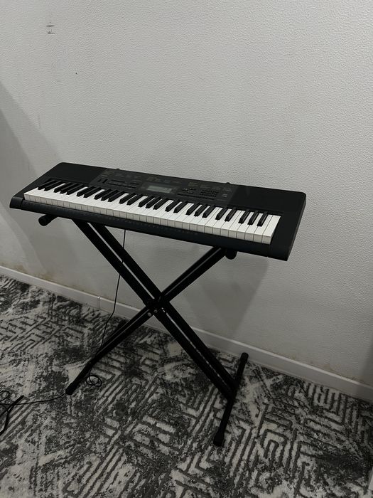 Синтезатор Casio CTK 2200 в хорошем состоянии