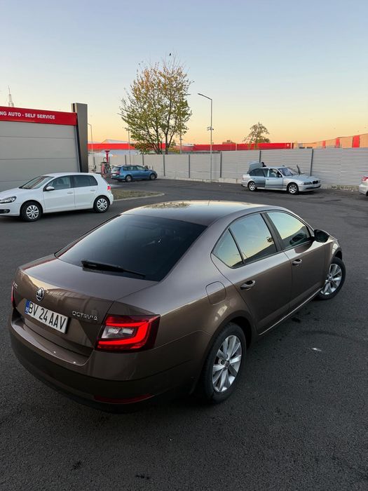SKODA Octavia 2018 — imagine 4