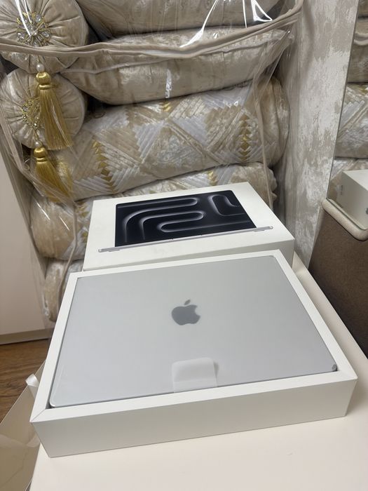 Macbook Pro 14 M5 16/512GB