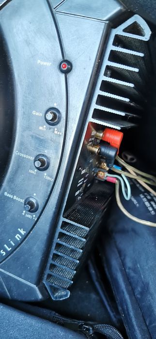 Subwoofer auto activ  infinity