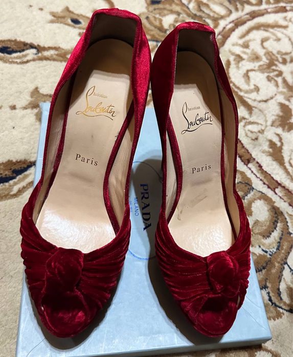 Louboutin 39,5 размер