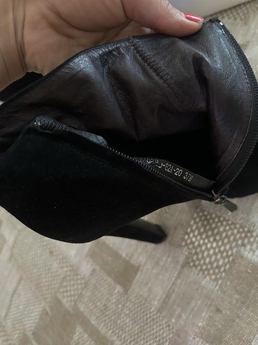 Продам хорошую обувь