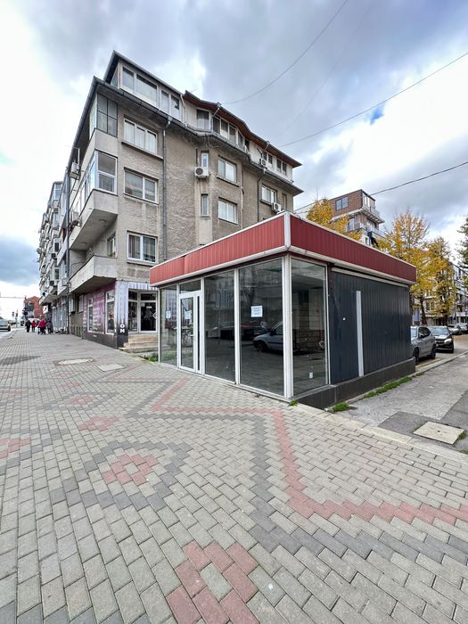 Дава се под наем Магазин в Варна, Колхозен пазар - 35 кв.м за 560 € - Снимка #9