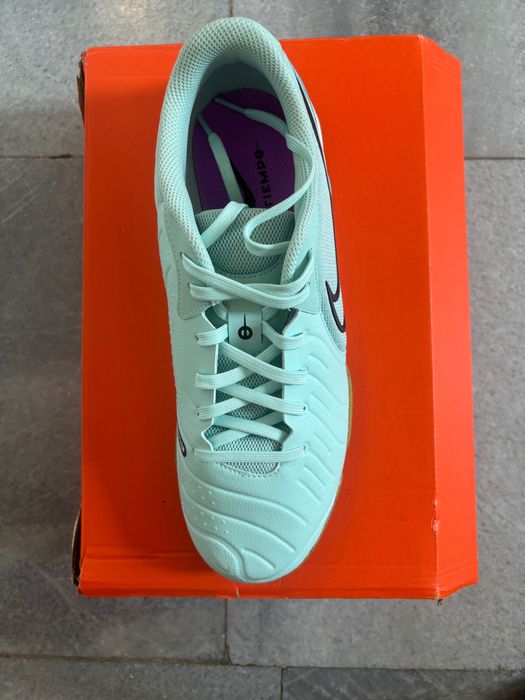 Nike маратонки футбол 43