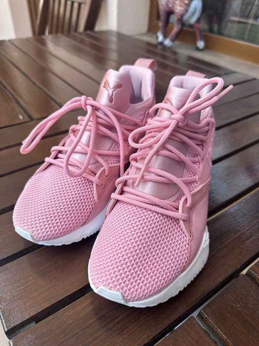 Розови маратонки PUMA