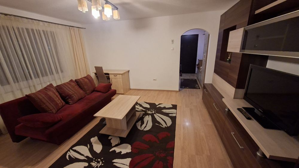Închiriez apt.2 camere  Împ.Traian