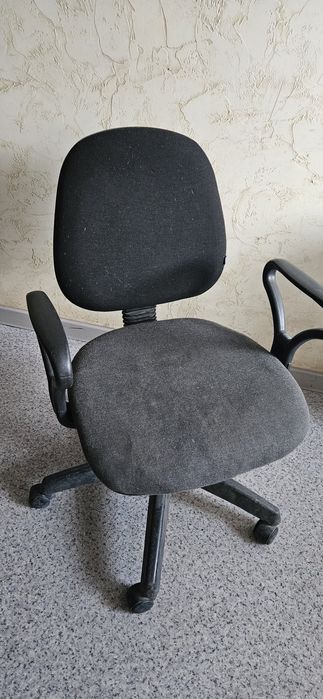 Продам офисное кресло
