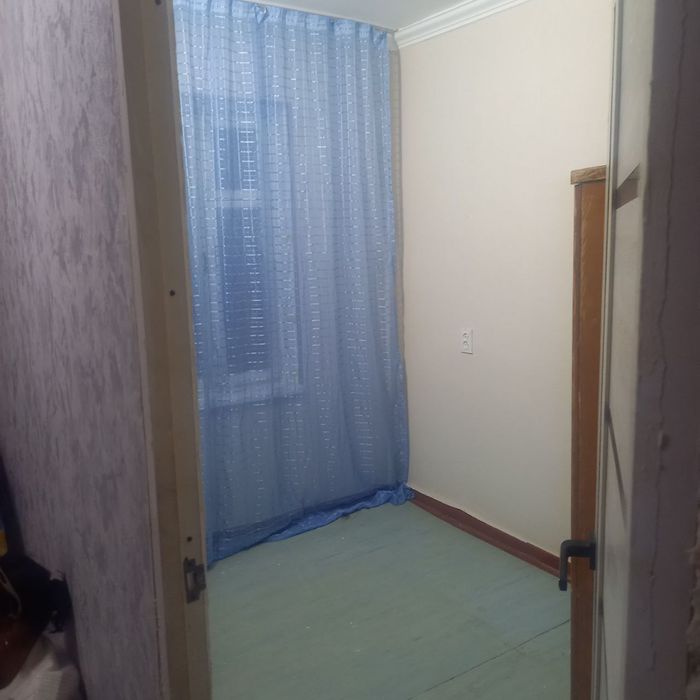 Продаётся 1 комнатная квартира Троицк 27000$ 42 кв.м