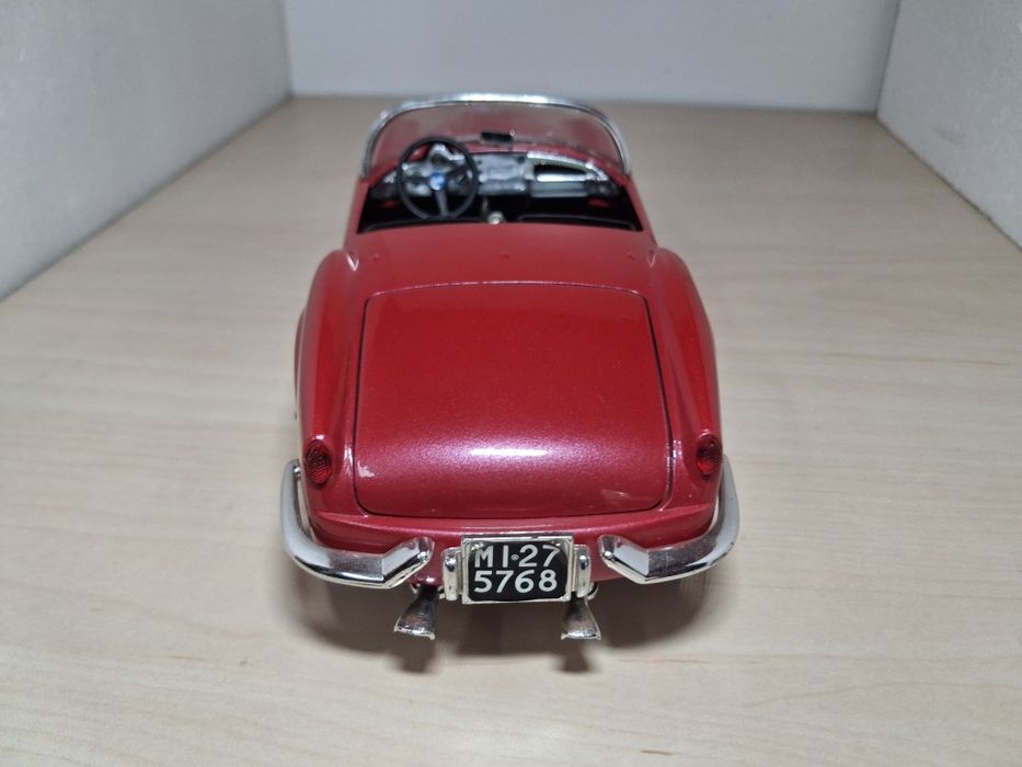 Lancia Aurelia bburago 1:18