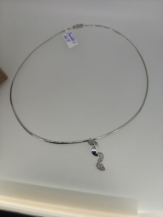 Colier aur 18k cu diamante naturale marca Guy Laroche 11.15gr (r)