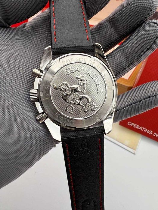 omega speedmaster двуцветен