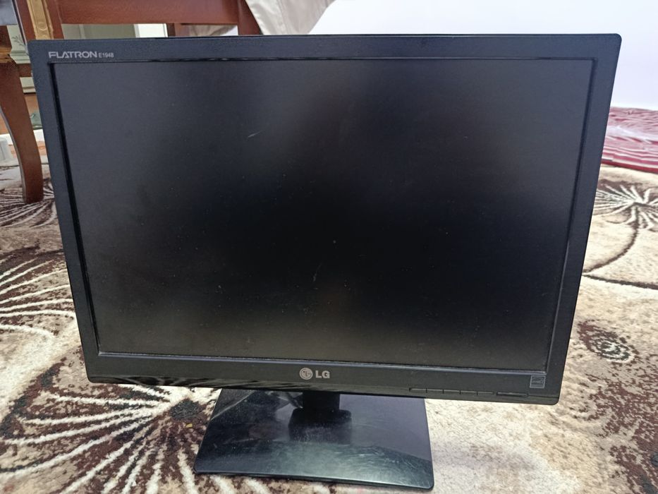 LG Ekran va Klavitura