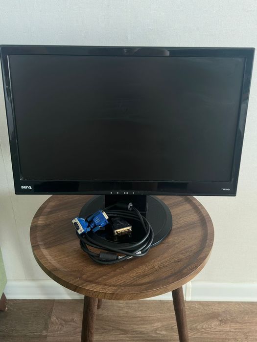 Продам мониторы 22" и 19"