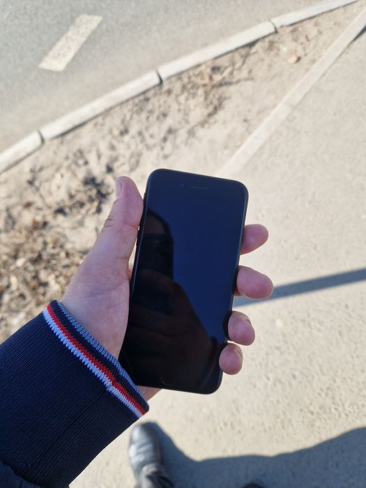 Iphone 7 в хорошем состоянии