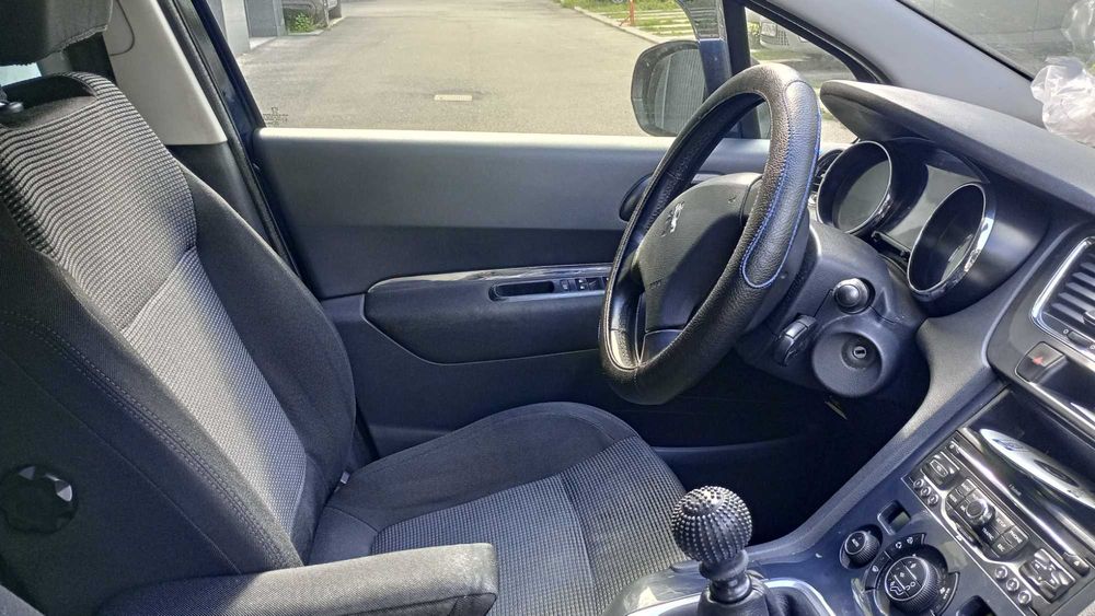 Peugeot 5008 2.0 HDI 150