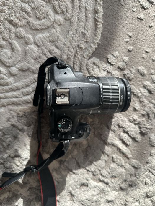 продам фотоаппарат canon EOS 1200D