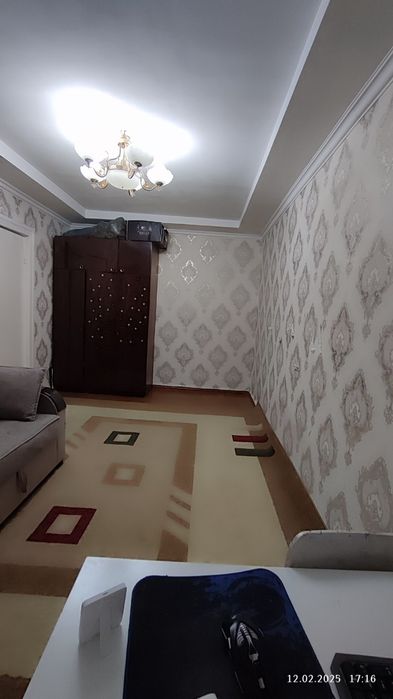 Assalomu alaykum srochna 1 xonali uy sotiladi,shahar markazida 53 000