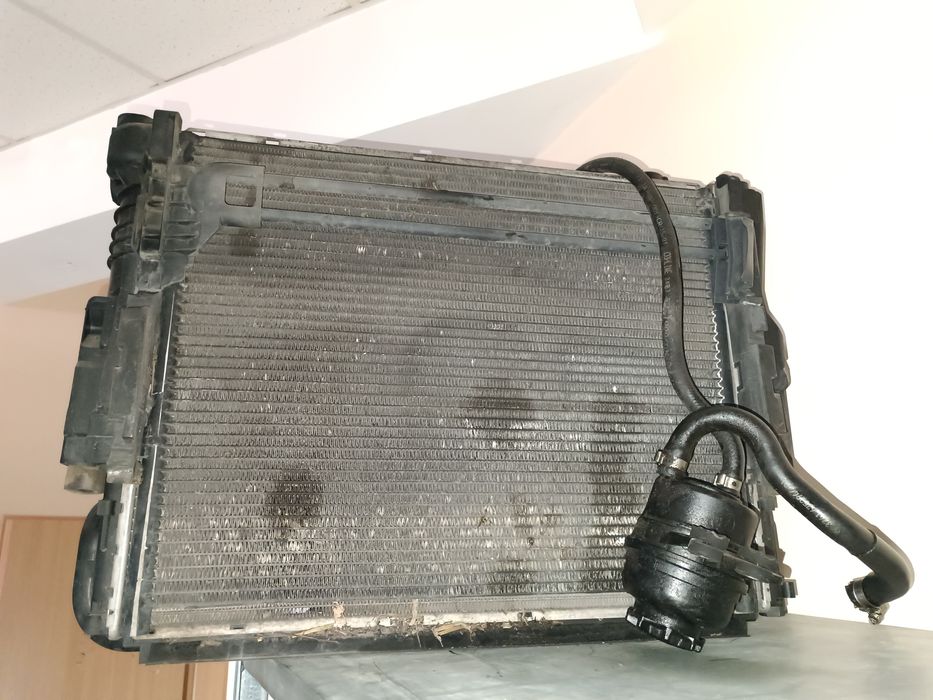 Комплект радиатори с охлаждаща перка за BMW E46 Compact, 2001