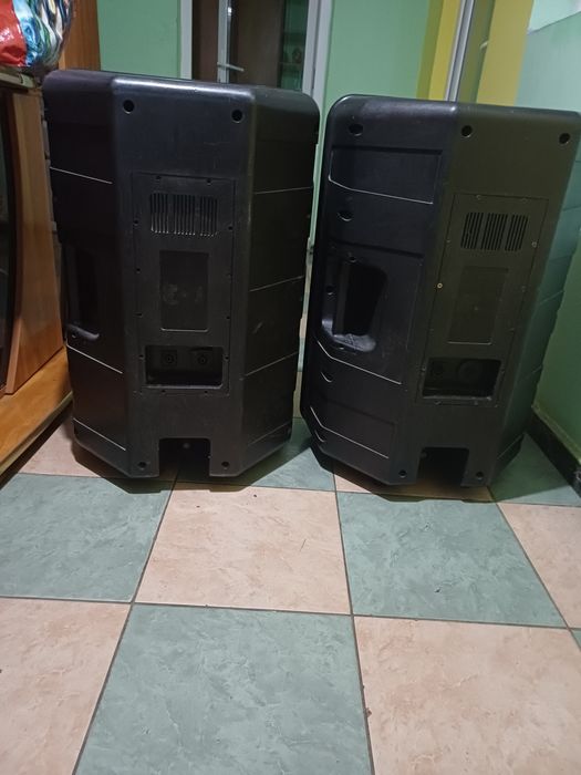 Boxe rcf cu sau fără difuzoarele de  medii bas   fbt behringer