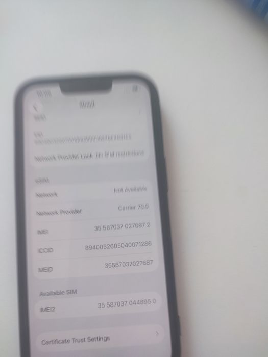 iPhone 13 cumpărat de nou