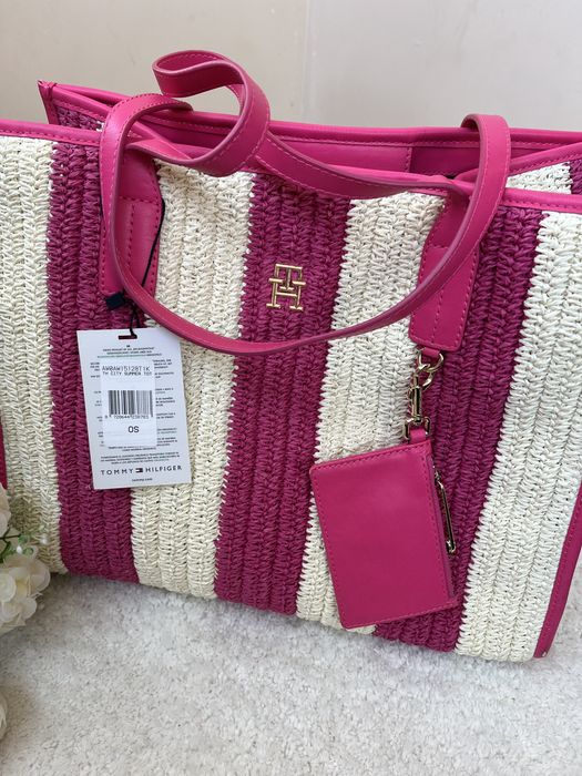 Tommy Hilfiger Guess