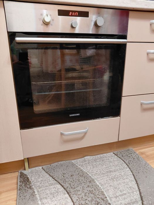 Фурна за вграждане SAMSUNG